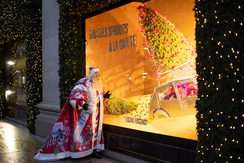 Louis Vuitton  Louis Vuitton Christmas tree ,Selfridges London
