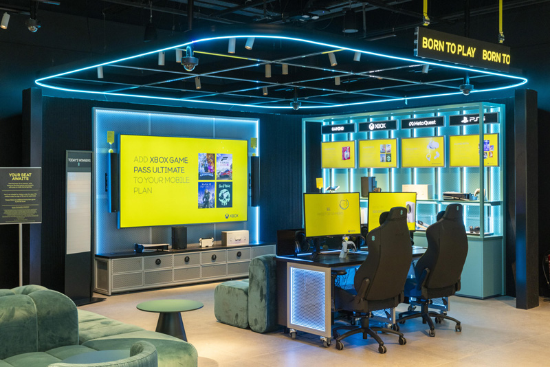 EE UNVEILS INNOVATIVE NEW STUDIO STORE IN WESTFIELD LONDON