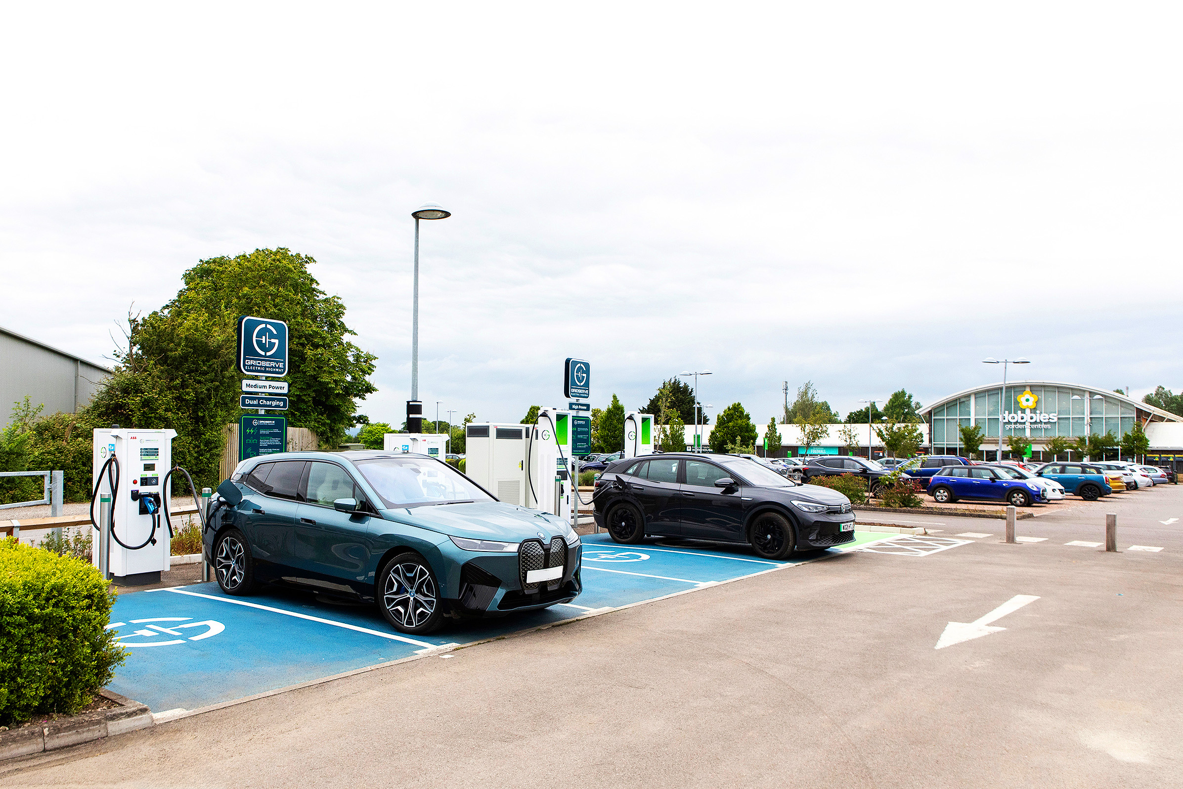 Dobbies Gloucester opens new EV charging bays with GRIDSERVE - A1 ...